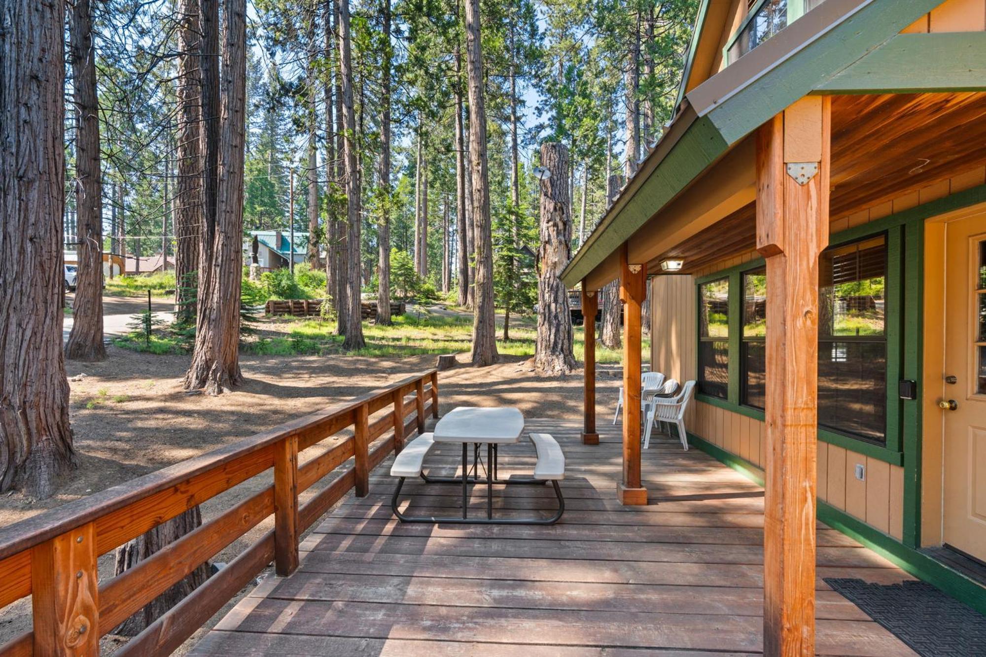 Toste Cabin- Spacious 3Br Cabin In East Village! Shaver Lake Exterior photo