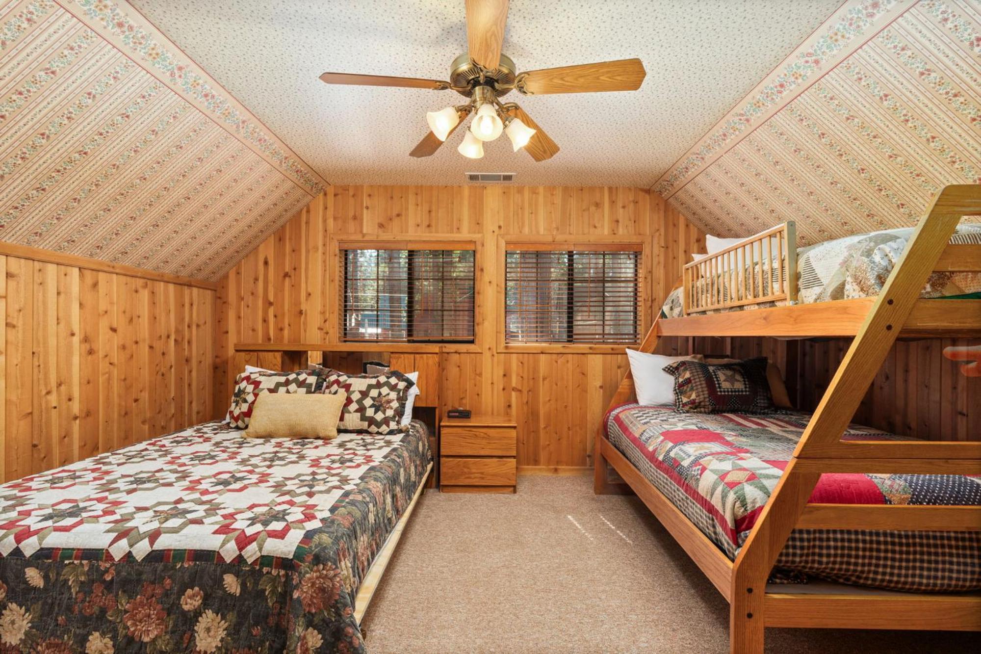 Toste Cabin- Spacious 3Br Cabin In East Village! Shaver Lake Exterior photo