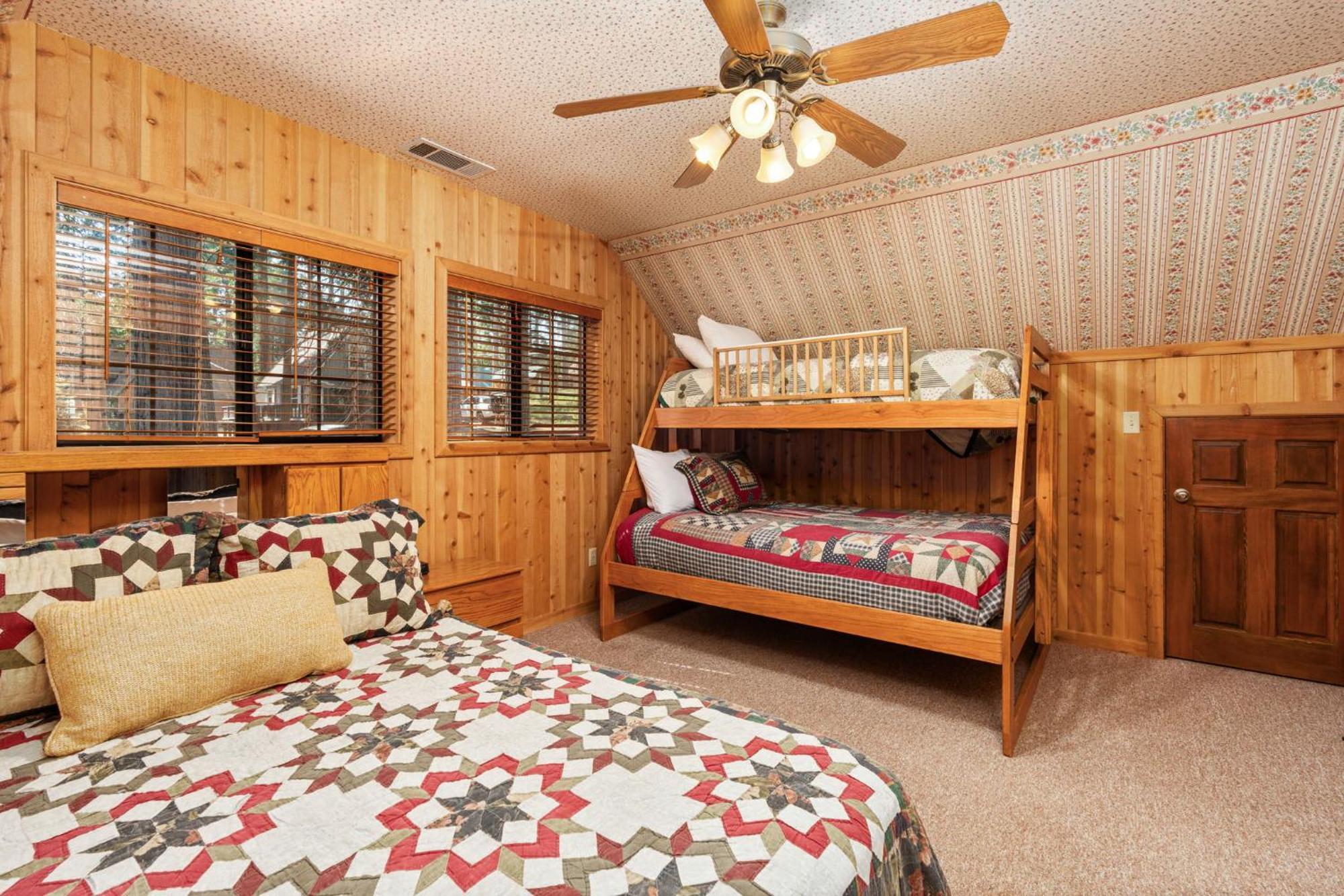 Toste Cabin- Spacious 3Br Cabin In East Village! Shaver Lake Exterior photo